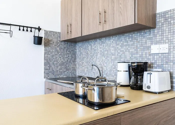 Whispering Palms 1-br By Finikoudes Larnaca