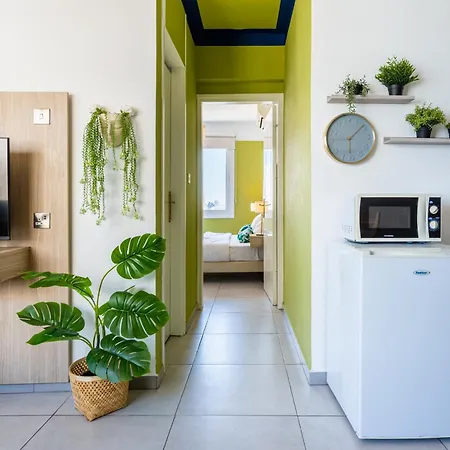 Whispering Palms 1-br By Finikoudes Apartament *