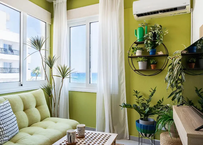 Whispering Palms 1-br By Finikoudes Apartamento