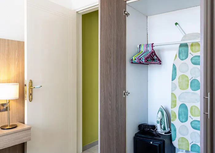 Whispering Palms 1-br By Finikoudes * Lárnaca