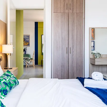 Whispering Palms 1-br By Finikoudes Apartment Larnaca