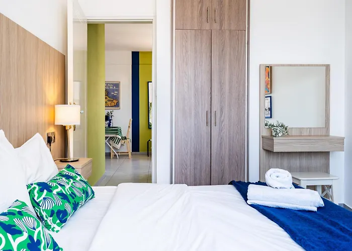 Whispering Palms 1-br By Finikoudes Διαμέρισμα Λάρνακα